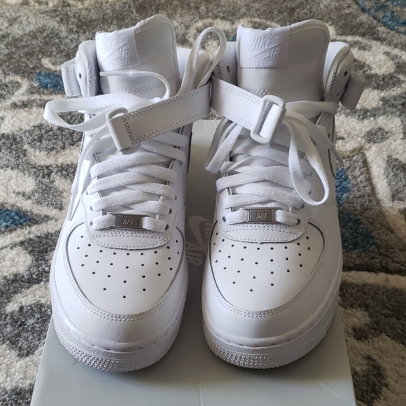 female white air forces